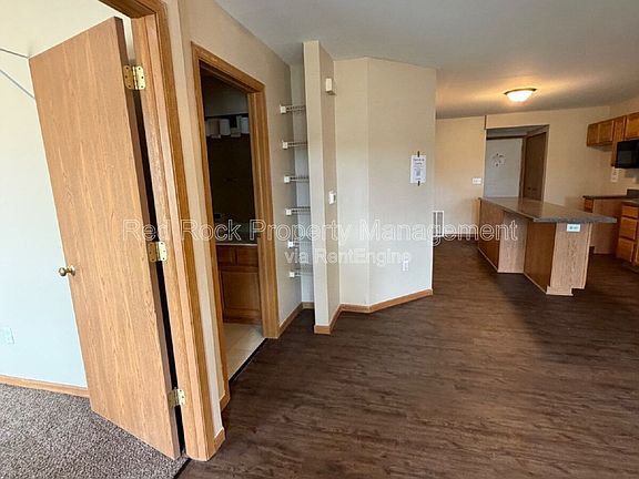 3rd image of 1931 Dupont Dr Unit 103