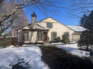 2253 Edington Dr SE, Grand Rapids, MI 49508
