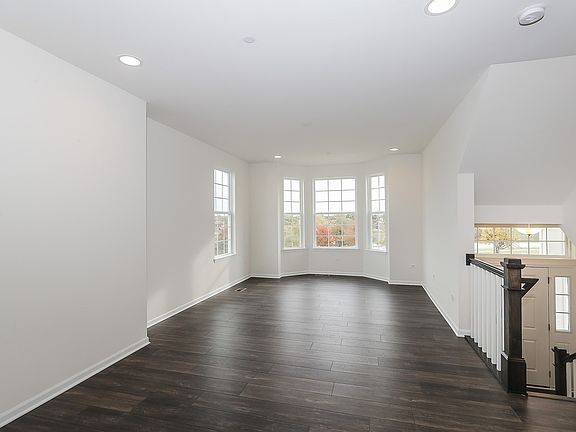 2nd image of 13925 S Belmont 17.04 Dr