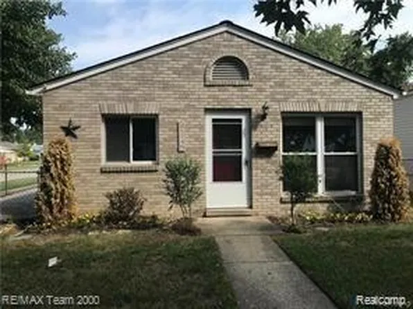 21746 Powers Ave, Dearborn Heights, MI 48125