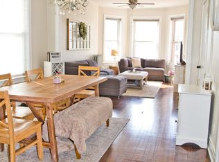 2100 W Addison St #2, Chicago, IL 60618