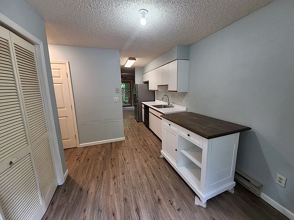 5th image of 58 Meadowlark Ln
