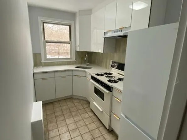 3 Winchester Ave APT 1A, Yonkers, NY 10710