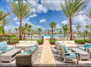 207 Hang Loose Way, Daytona Beach, FL 32124