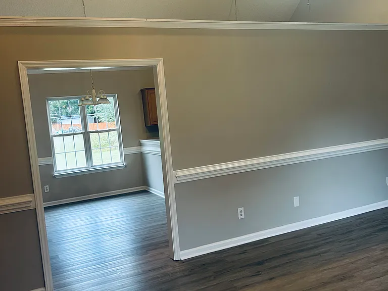 804 Valley Creek Dr — Photo 7