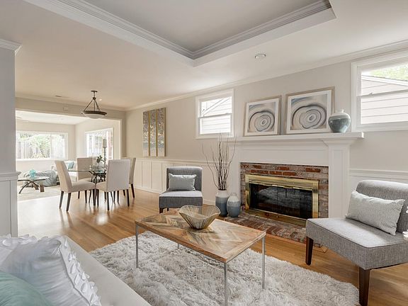 4th image of 112 Dunsmuir Way