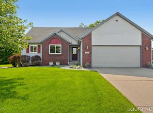 1797 Awixa Ave NW, Grand Rapids, MI 49534