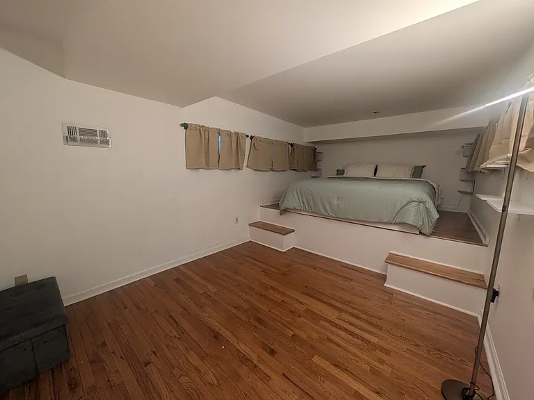 518 Gregory Ave — Photo 10