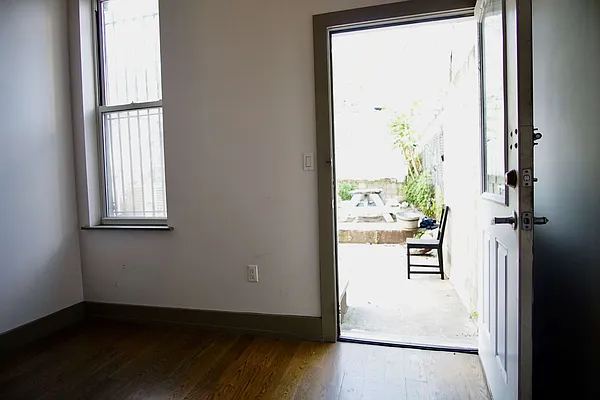 Rented by Lofts and Flats LLC | media 39