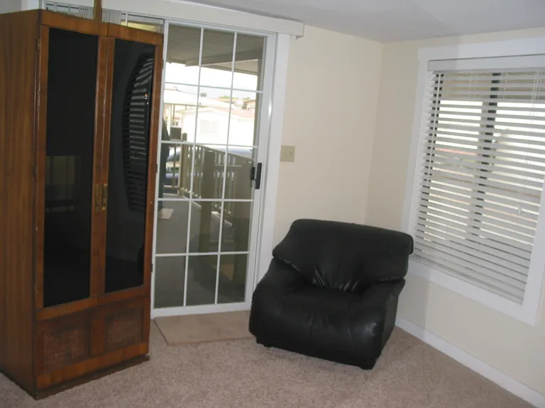 1449 Prospect Dr — Photo 4