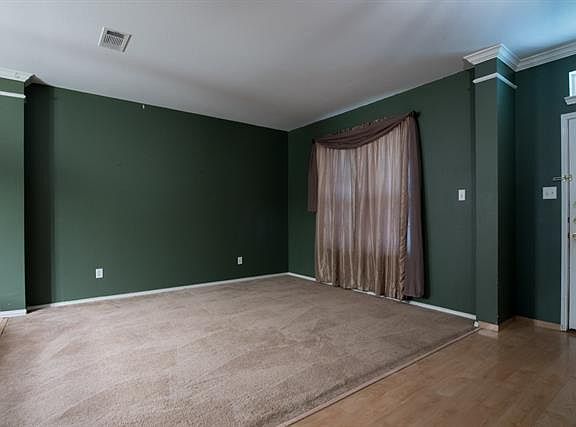 3rd image of 2421 Galemeadow Dr