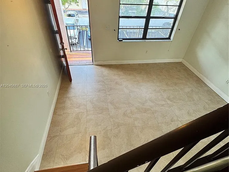 421 Swallow Dr #10 — Photo 7