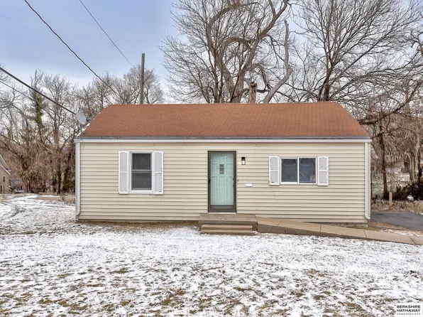 3005 N 40th St, Omaha, NE 68111