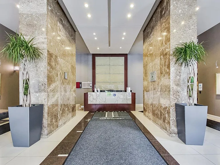 655 W Irving Park Rd #5303 — Photo 20