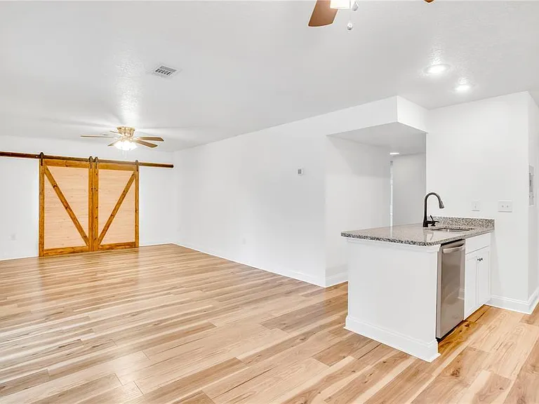 1177 Paseo Del Mar #C — Photo 3