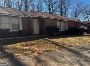 4071 River Rd, Ellenwood, GA 30294