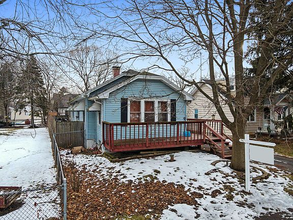 4th image of 20 Clairmont Ave