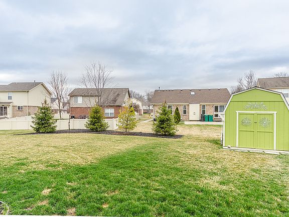 3rd image of 20975 Briarwood St