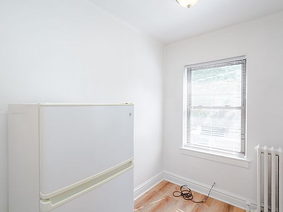 5th image of 2959 N Damen Ave APT 3E