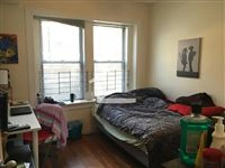 1958 Beacon St #5E — Photo 2