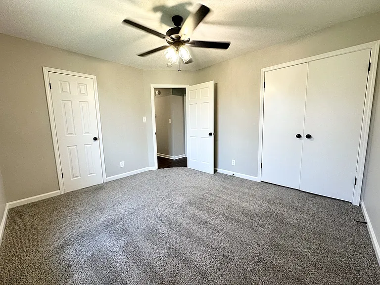 307 Bancroft Dr — Photo 13