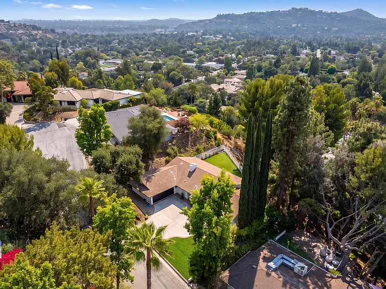 516 Venado Vista Dr — Photo 37