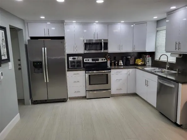 2771 Taft Street #204, Hollywood, FL 33020