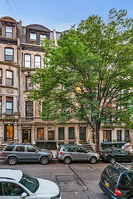 Rented by Douglas Elliman | media 8