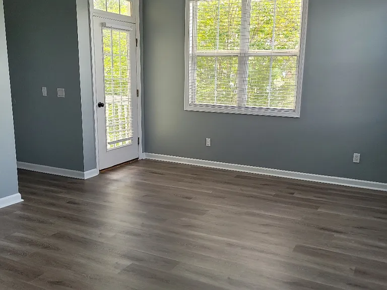 1 Abbey Ave — Photo 19