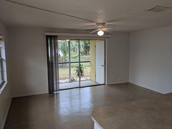 4th image of 5629 10th Ave