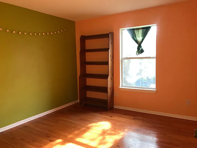 1405 Deloney St — Photo 7