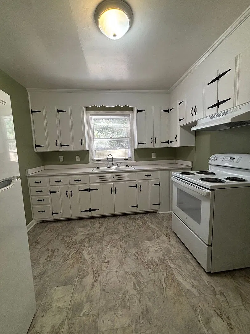 Adorable Donelson Home! — Photo 3
