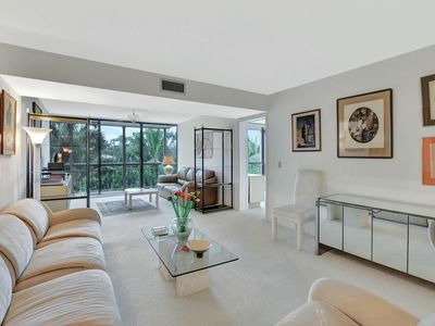 6181 Balboa Circle #302, Boca Raton, FL, 33433