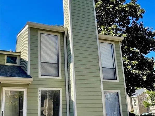 1079 Riverbend Club Dr SE #1079, Atlanta, GA 30339
