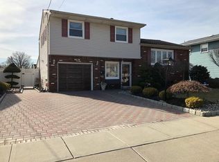 41 Patrick St, Carteret, NJ 07008