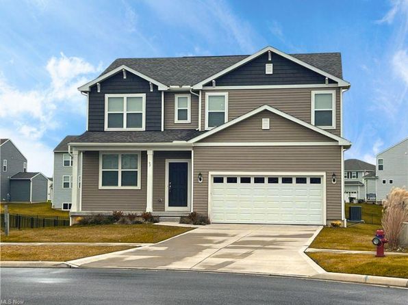 63 Woodhull Cir
