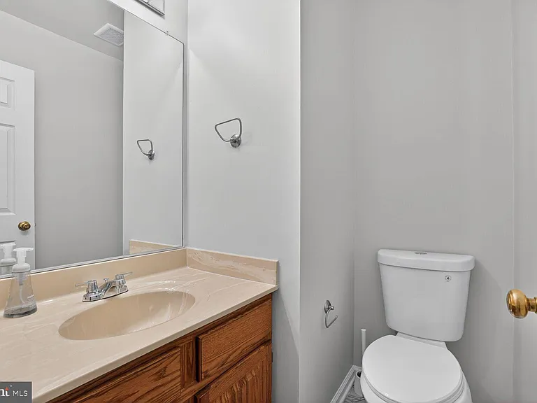 8408 Millwood Dr — Photo 7
