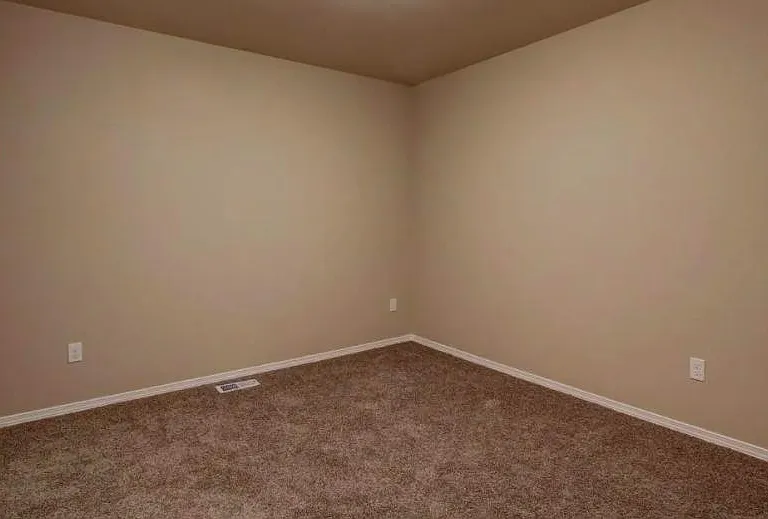 8936 Mast Cir — Photo 2