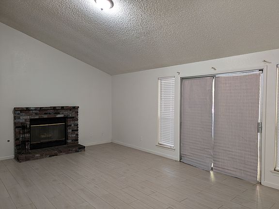 3rd image of 6202 N Barcus Ave