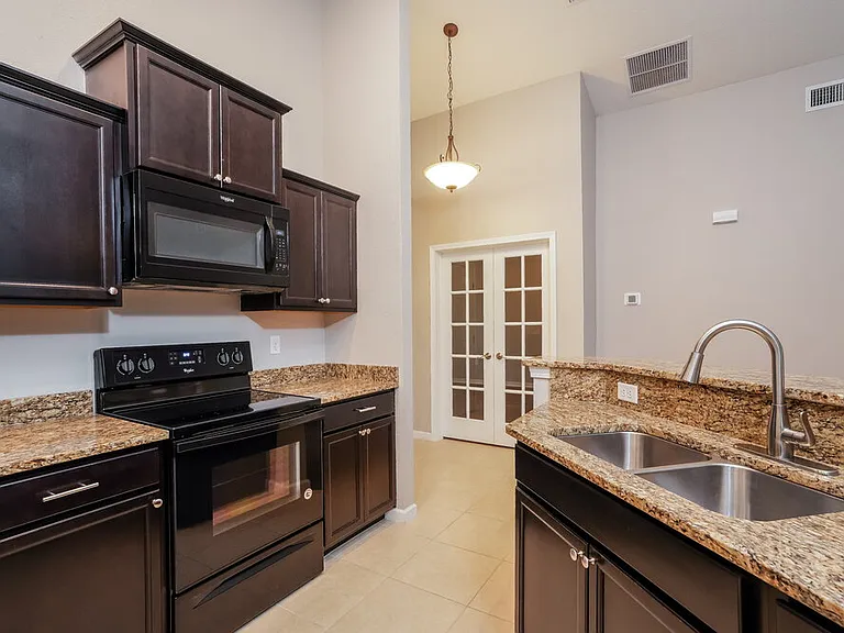 3340 Ridgeview Dr — Photo 7
