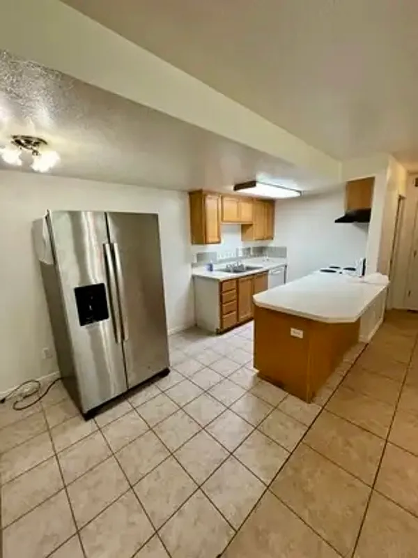 2 bed, 1.5 bath, 1036 sqft, $1,150 — Photo 4