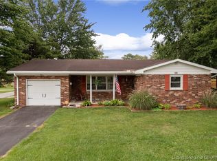 290 E Main St, Austin, IN 47102