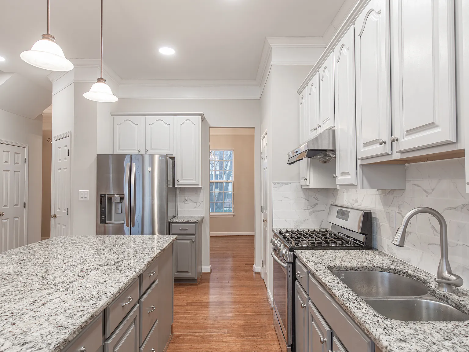 20326 Charter Oak Dr — Photo 4