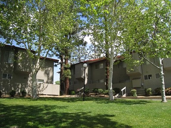 4th image of 2801 Vassar St APT 03