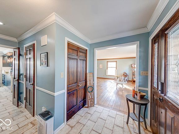 4th image of 265 Bailliere Dr