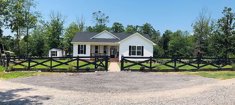 365 Lakeshore Dr 