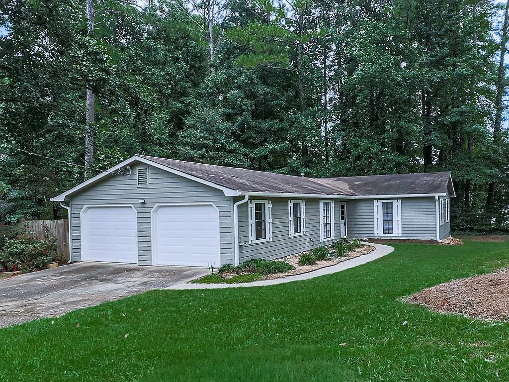 3 bed, 2.0 bath, 1416 sqft, $2,150 — Photo 1
