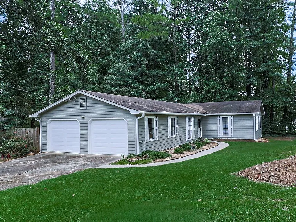 427 Way Bridge Ct NE