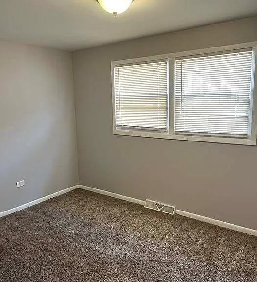 13055 S Buffalo Ave — Photo 17