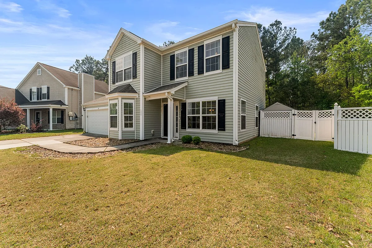 Building Photo - 177 Old Pond Cir
